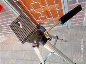 ALUMINUM MADE TRIPOD STAND (camera stand)