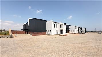 662m² AAA-Grade Warehouse with Private Yard For Sale in Limeroc Business Park, Centurion