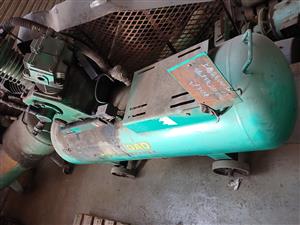 Working and non working compressors