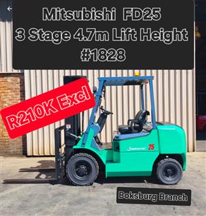 2015 Mitsubishi FD25 Diesel Forklift (1828)