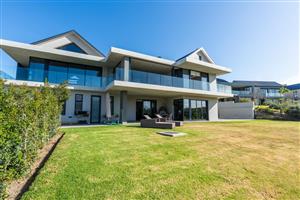 House For Sale in Kingswood Golf Estate