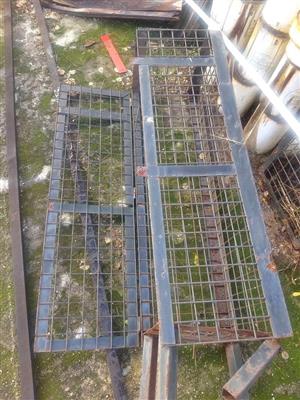 Steel cages lockers x 3