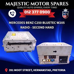 Mercedes-Benz C250 Bluetec W205 Radio – Second Hand 