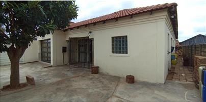 Beautiful and neat 3 bedroom house for sale in Soshanguve East 