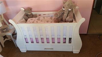 Sleigh Cot for Sale Duw 01