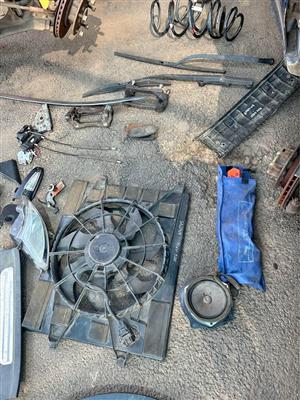 Mahindra XUV 500 Assorted Parts For Sale @Circle 7 Used Parts Call or WhatsApp