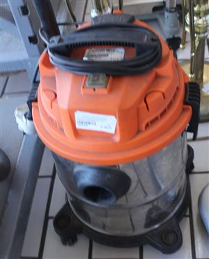 Bennet read BJ1922-P1200-12 Vacuum cleaner S062958A