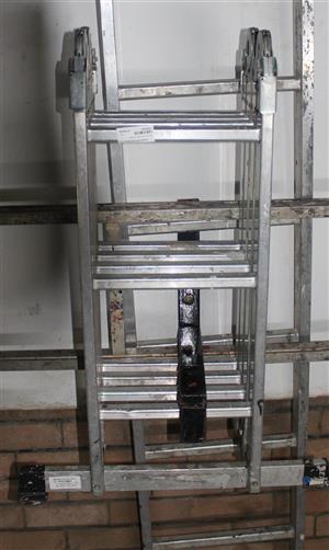 4 M FOLDUP STEP LADDER S065832B