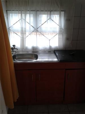 Cosy Separate Entrance For Rent In Sherwood Park Manenberg