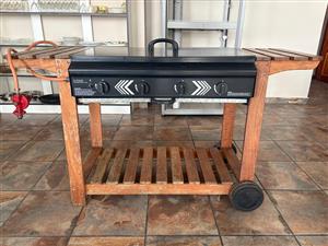 Gas Braai with Lava Rocks & Grids