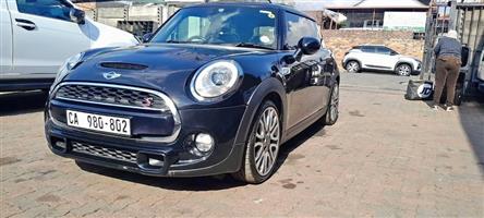 2015 Mini Cooper  S M Sport 1.6 Turbo Black Automatic  S Book