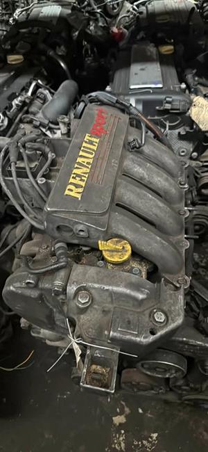 Renault F4R Sport engine
