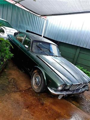 Jaguar XJ6 series 2 stripping for spares