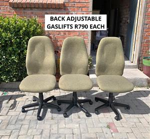 BACK AND HEIGHT  ADJUSTABLE GASLIFT OFFICE CHAIRS 