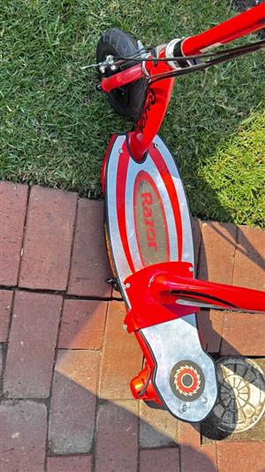 Electric scooter