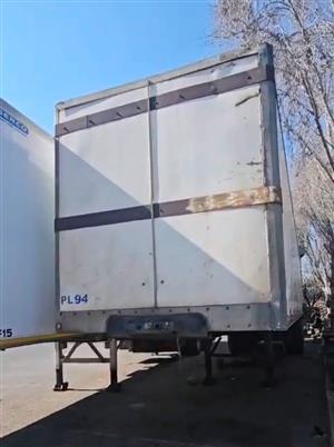 2010 Henred Tri-Axle Closed Volume Body Trailer, Air Suspension, SAF Axles (Boksburg) 