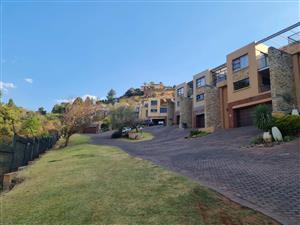 Cluster For Sale in Roodekrans