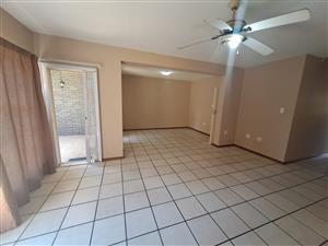 SPACIOUS DUPLEX TOWNHOUSE IN THREE RIVERS – YOUR PERFECT MATCH!