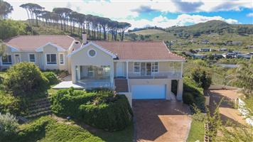 House For Sale in Dennegeur