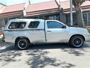 2005 TOYOTA HILUX SINGLE CAB 2.7 VVTI MANUAL