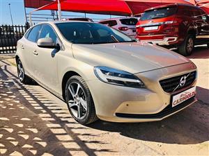  2018 Volvo V40 T3 Auto