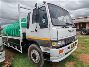 8 ton Hino Truck