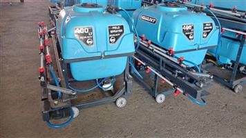 New Giant boomsprayers for sale at Mad Farmer SA