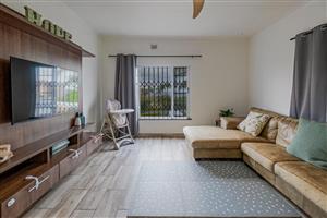 Apartment For Sale in Amanzimtoti