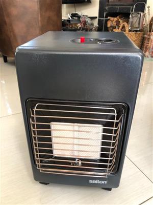 Salton Compact 2-Panel Gas Heater - as new - uses any Cadac / Alva cylinder - NOT INCLUDED