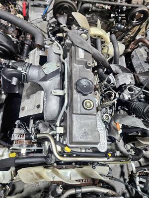 4M40 NON TURBO ENGINE FOR SALE