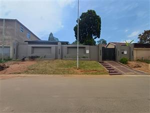 Spacious 4-Bedroom Family Home for Sale in Lindhaven, Roodepoort