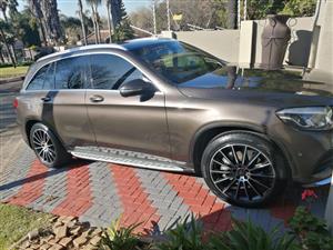2016 Mercedes GLC 250d AMG, 125000km , 9speed automatic gearbox, panoramic roof 
