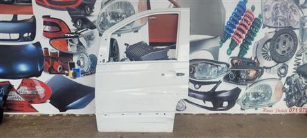 2012 MERCEDES BENZ VITO LEFT FRONT DOOR SHELL FOR SALE. IN EXCELLENT CONDITION