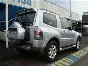 Mitsubishi Pajero 3.2 DiD SWB