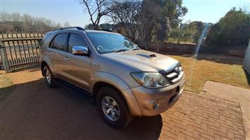 2008 Fortuner 4x4, excellent condition, 330 000 km
