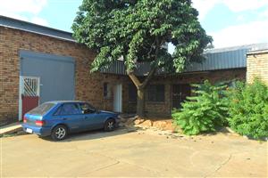 AE4 – 125m² Distribution/Factory Space To Let