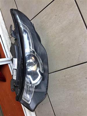 Rand Rover discovery sport headlight