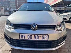 2014 Polo TSI 1.2 Manual  86000km Sunroof