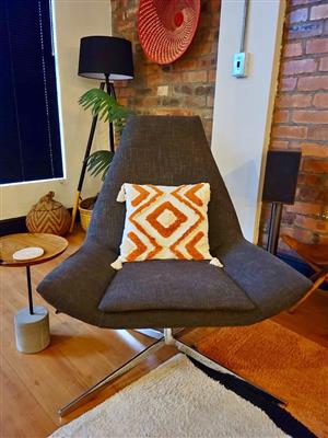 Vintage Mid Century Modern Lounge Chair - Space Age