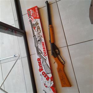 Red Ryder Carbine Daisy BB Air Rifle 