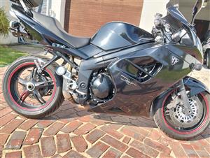 Triumph Sprint 1050 ST with ABS