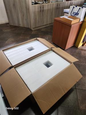 SUNSYNK 5KW INVERTERS & SHOTO SDC 10 BOX 5 5.12KWH BATTERIES