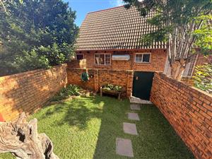 Townhouse For Sale in Moreleta Park