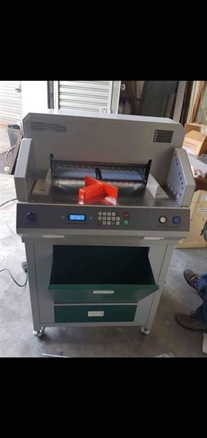Guillotine A3 FULLY PROGRAMABLE NEW 220V