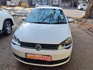 2016 polo vivo 1.4 hatch  White colour  Clothes interior  Petrol   