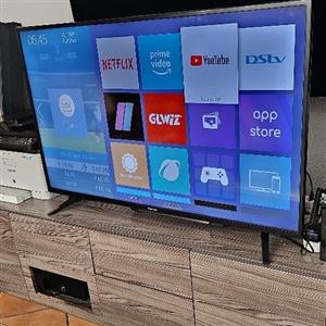 50" smart Hisense tv in working condition 