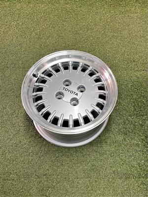 15 INCH TOYOTA CRESSIDA (STEPPED) DESIGN RIM SET