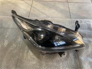 2025 TOYOTA STARLET HALOGEN HEADLIGHT RIGHT SIDE FOR SALE. IN PRISTINE CONDITION