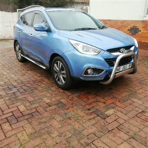 Hyundai ix35 blue in color 2014 model manual transmission for sale 