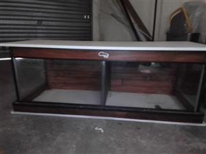 Reptile Cage / Tank (2 sides & 1.6m width x 0.6m high)